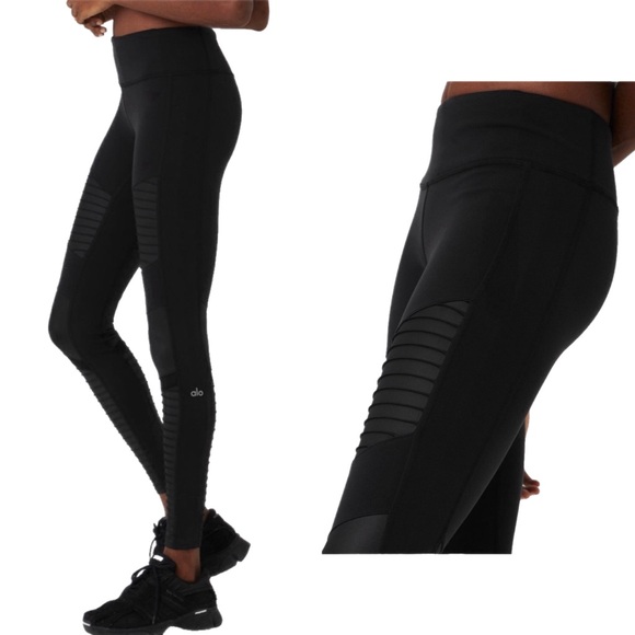 Alo Yoga 7/8 High-Waisted Moto Leggings in Black Size XS - Picture 2 of 4